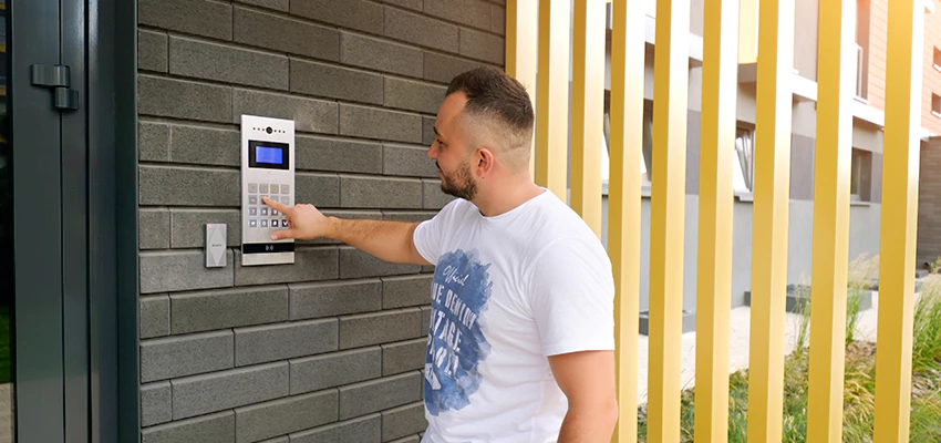 Locksmith Company For Smart Lock System Installation in Doral, Florida